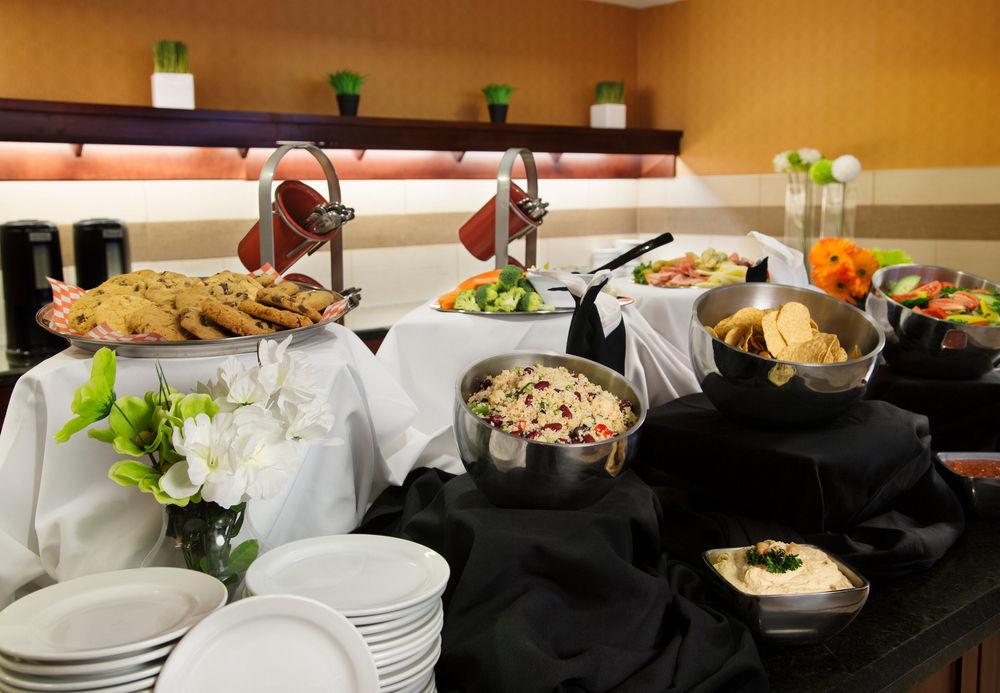 The Carleton Suite Hotel Оттава Экстерьер фото