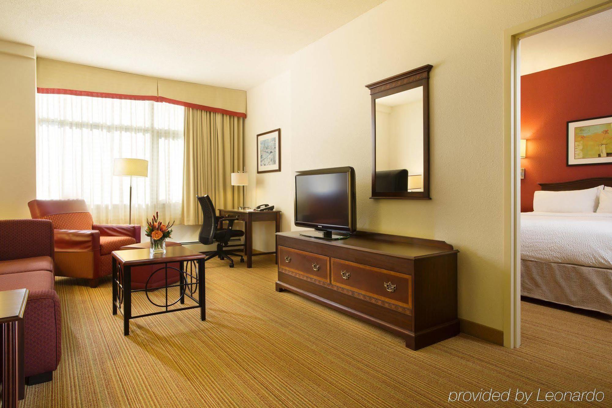 The Carleton Suite Hotel Оттава Экстерьер фото
