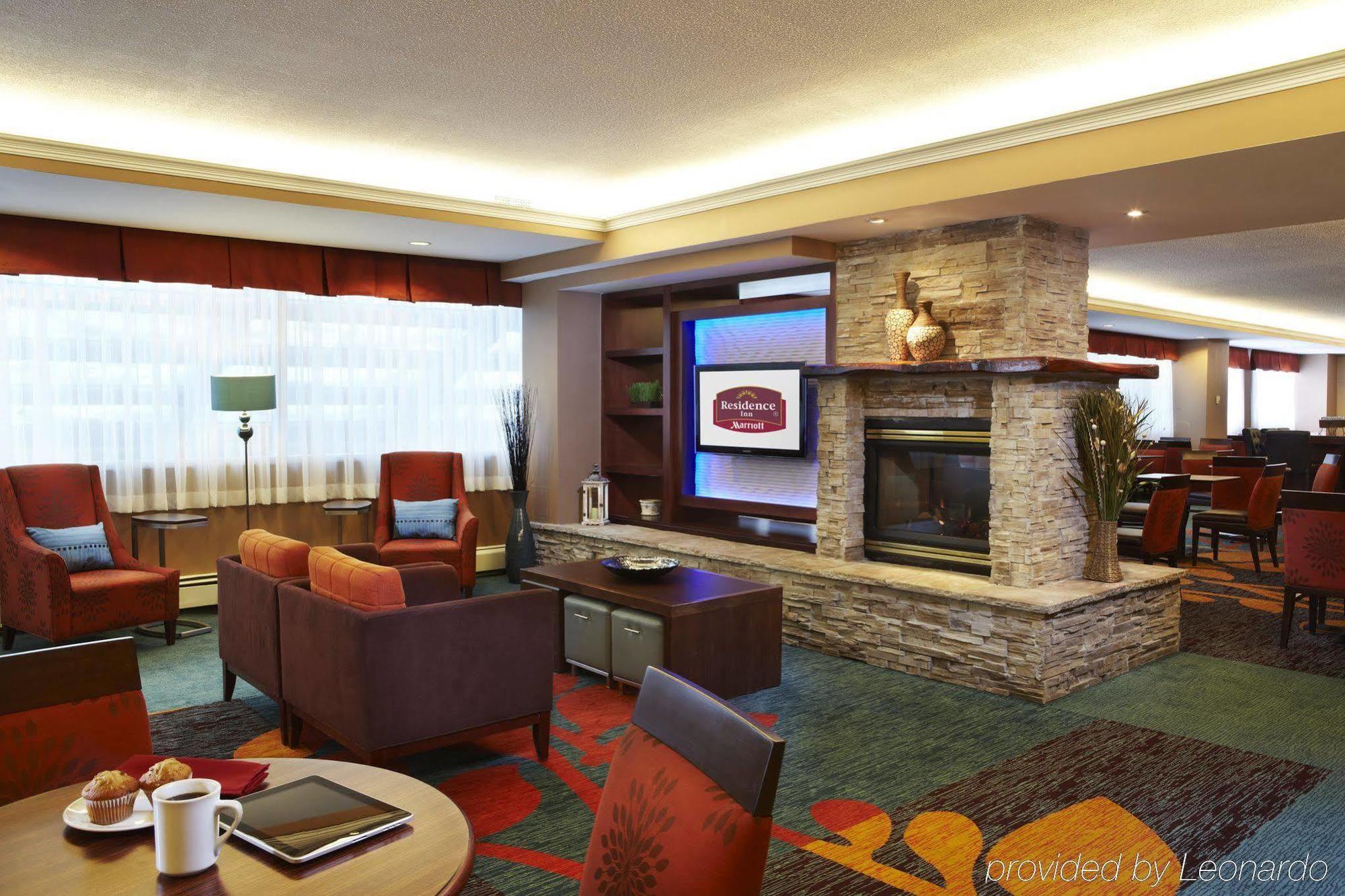 The Carleton Suite Hotel Оттава Экстерьер фото